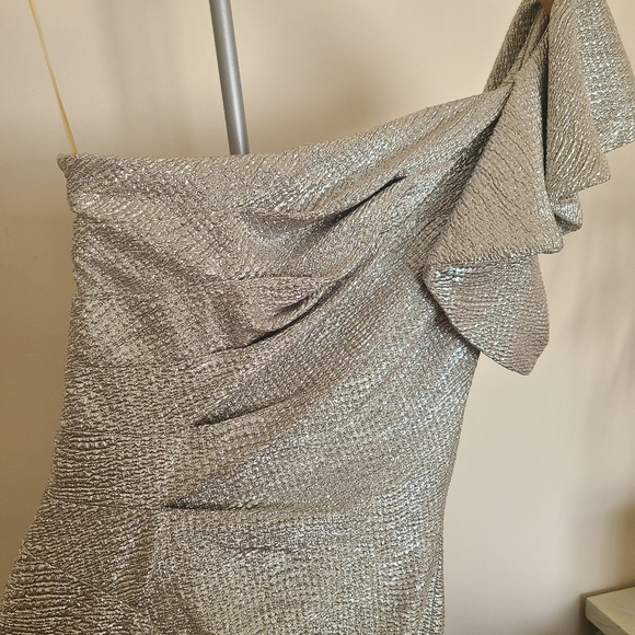 Hailey Logan One Shoulder Silver Dress - Picture 5 of 16